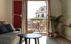 Sunny 2Br Flat - Old Town View